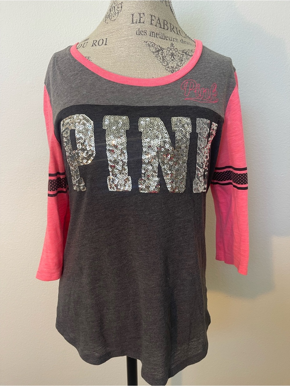 PINK Victoria's Secret Charcoal & Coral Sequin Logo 3/4 Sleeve Shirt SMALL